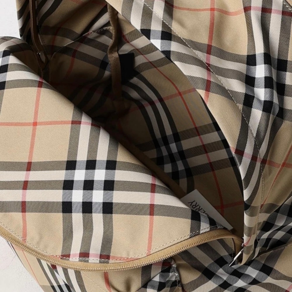 BURBERRY Check Knight backpack - Picture 2 of 6